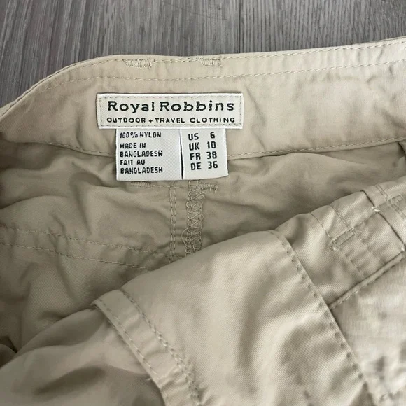 Women’s Hiking Shorts Royal Robbins Size 6 Nylon Utility Travel Outdoor Pockets - Picture 8 of 8